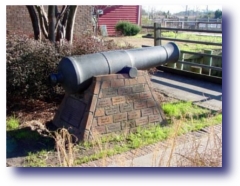 Understanding The Second Amendment - Revolutionary War Plantation Cannon